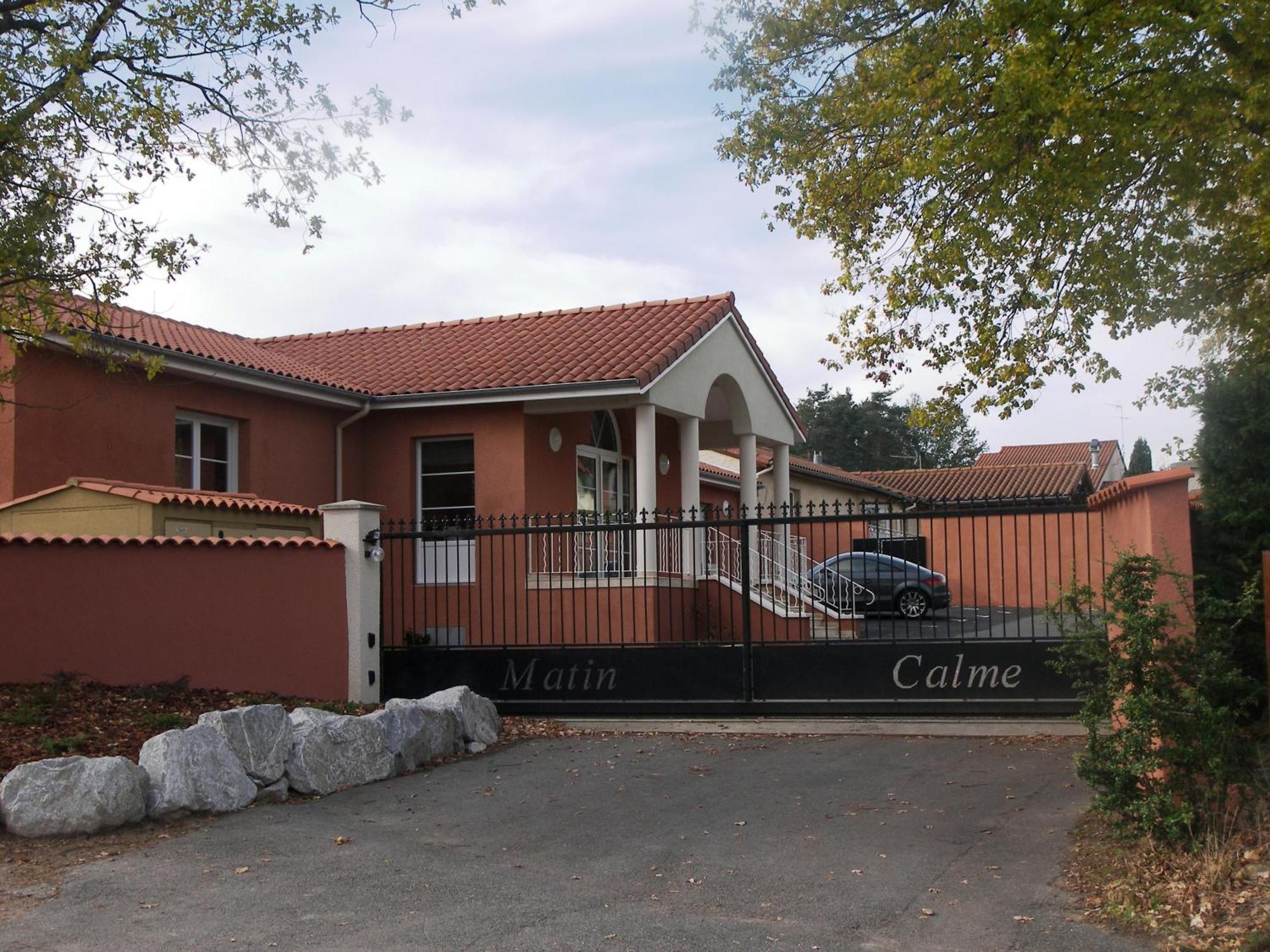 Hostellerie Del Matin Calme Montverdun Bagian luar foto