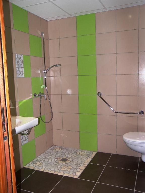 Hostellerie Del Matin Calme Montverdun Bagian luar foto